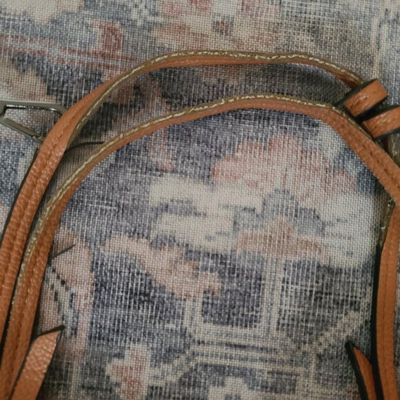 Tan-coloured Pepe Moll shoulde bag with handles and detachable shoulder strap - Picture 4 of 16